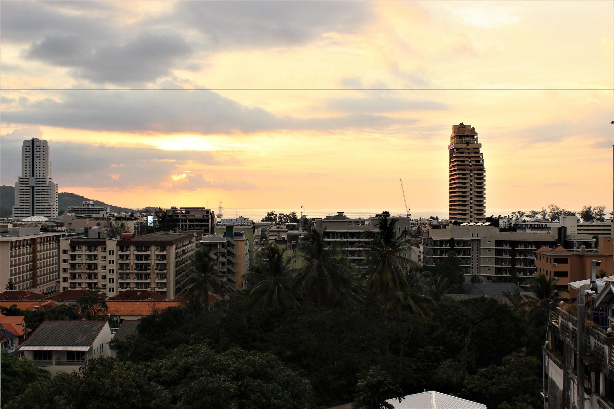 Hotel Kelly'S Residency Patong Exterior foto