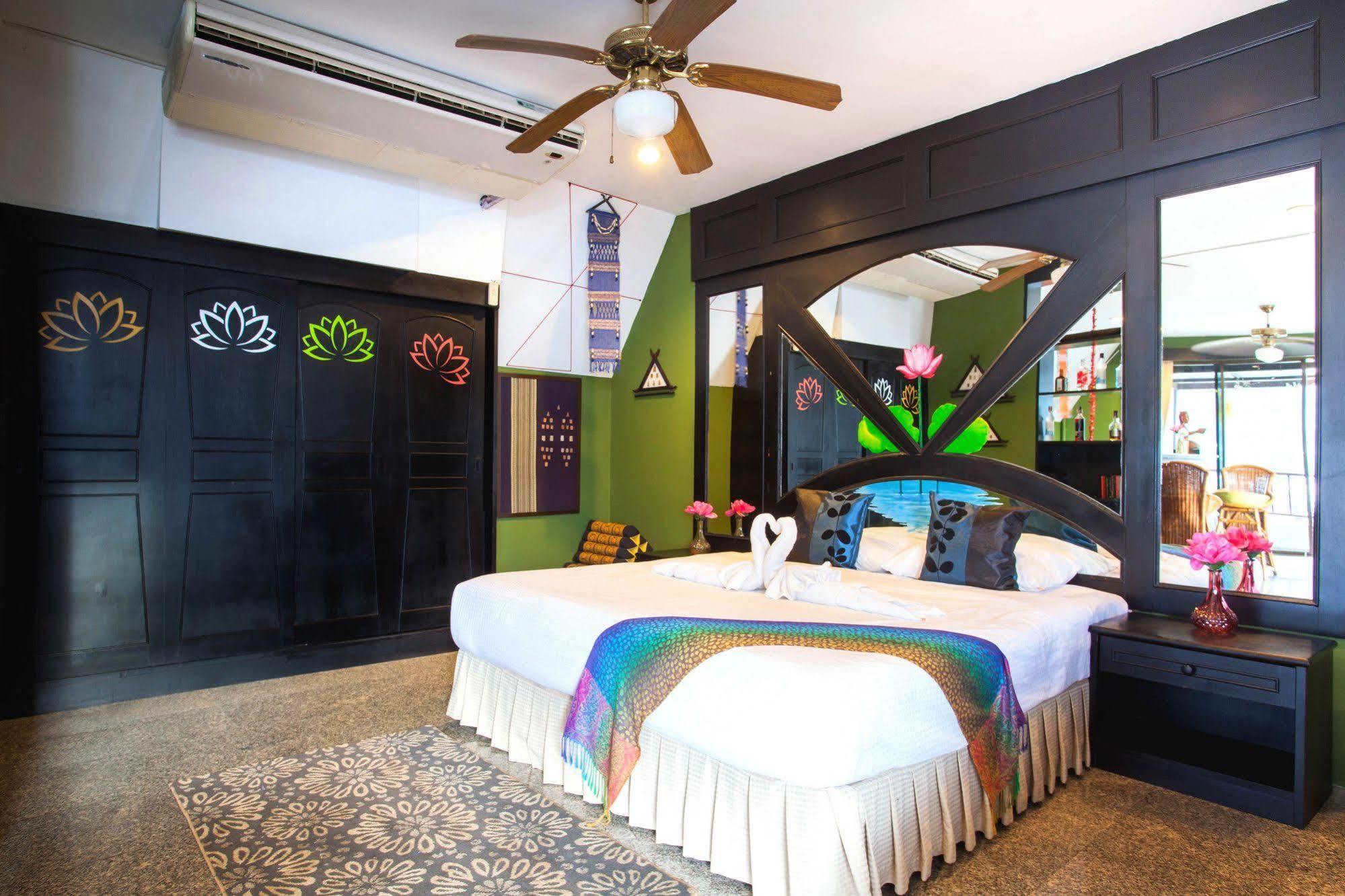Hotel Kelly'S Residency Patong Exterior foto